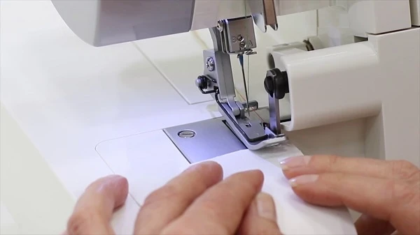 three thread overlock sewing machine three thread overlock sewing machine